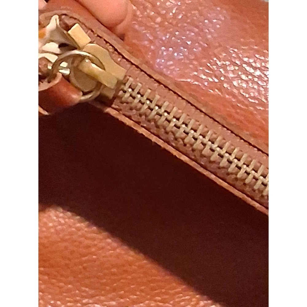 Margot New York Brown Leather Crossbody Zip Gold Hardware Shoulder Strap Purse - Picture 7 of 16